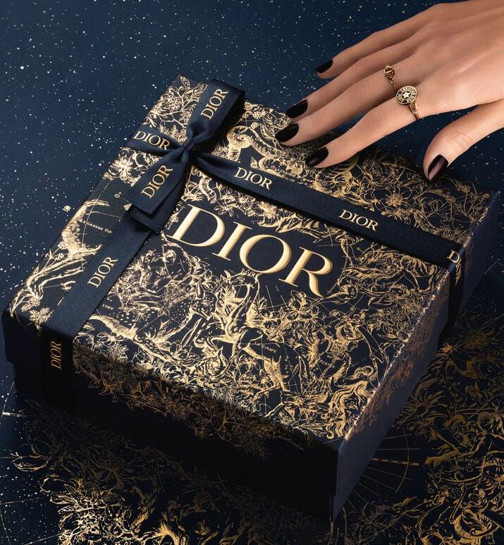 کمپین تبلیغاتی برند دیور "DIOR"